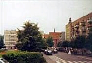 Foto: Marktplatz im Jahr 2001, Blick in Richtung Kirche